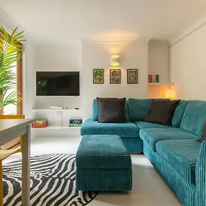 -newly Refurbished- Stylish 5 Minutes From Station W Garden Apartment Brighton